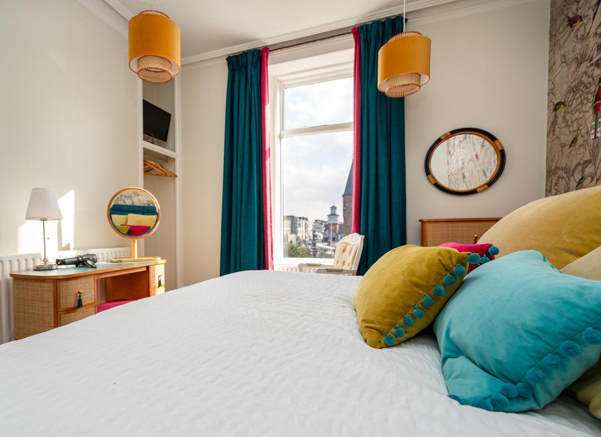 Antrim House Guest Rooms & Suites (Adults Only) Portrush Eksteriør billede